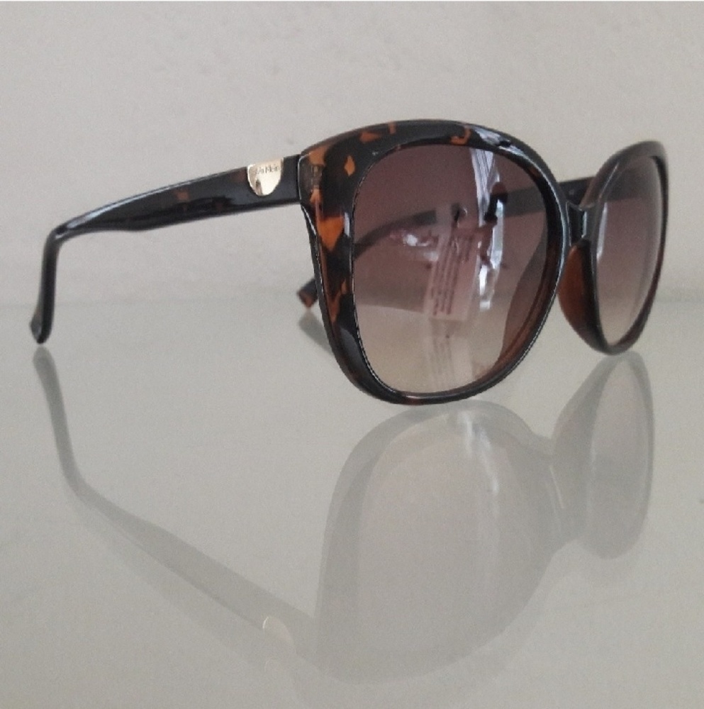 NWT CALVIN KLEIN SUNGLASSES EYEWEAR ACCESSORY - Picture 2 of 5